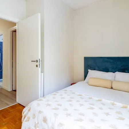 Apartment La Quiete. Two Bedrooms, 250m From The *