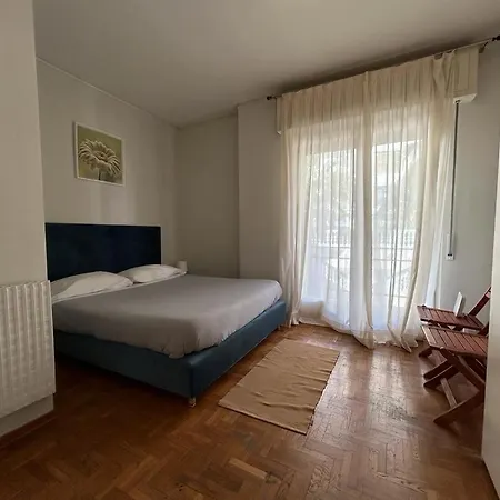 Apartment La Quiete. Two Bedrooms, 250m From The