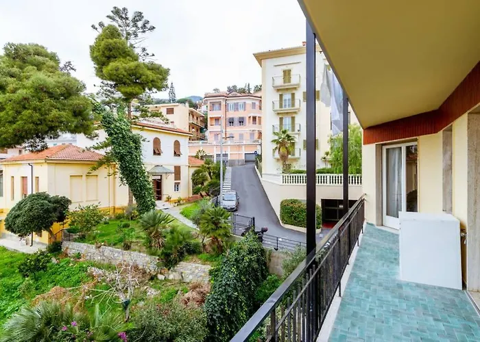 La Quiete. Two Bedrooms, 250m From The *