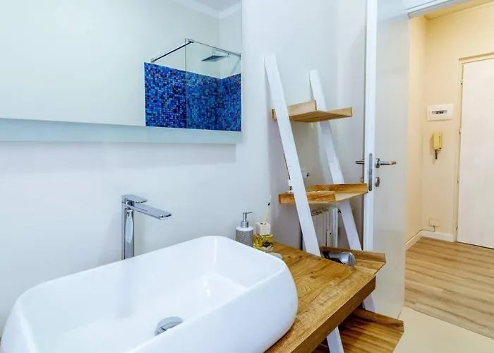 La Quiete. Two Bedrooms, 250m From The Appartamento *