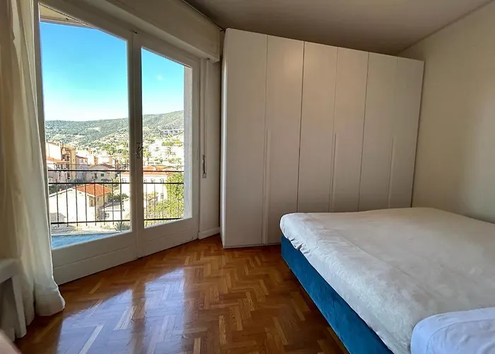 La Quiete. Two Bedrooms, 250m From The Appartamento *